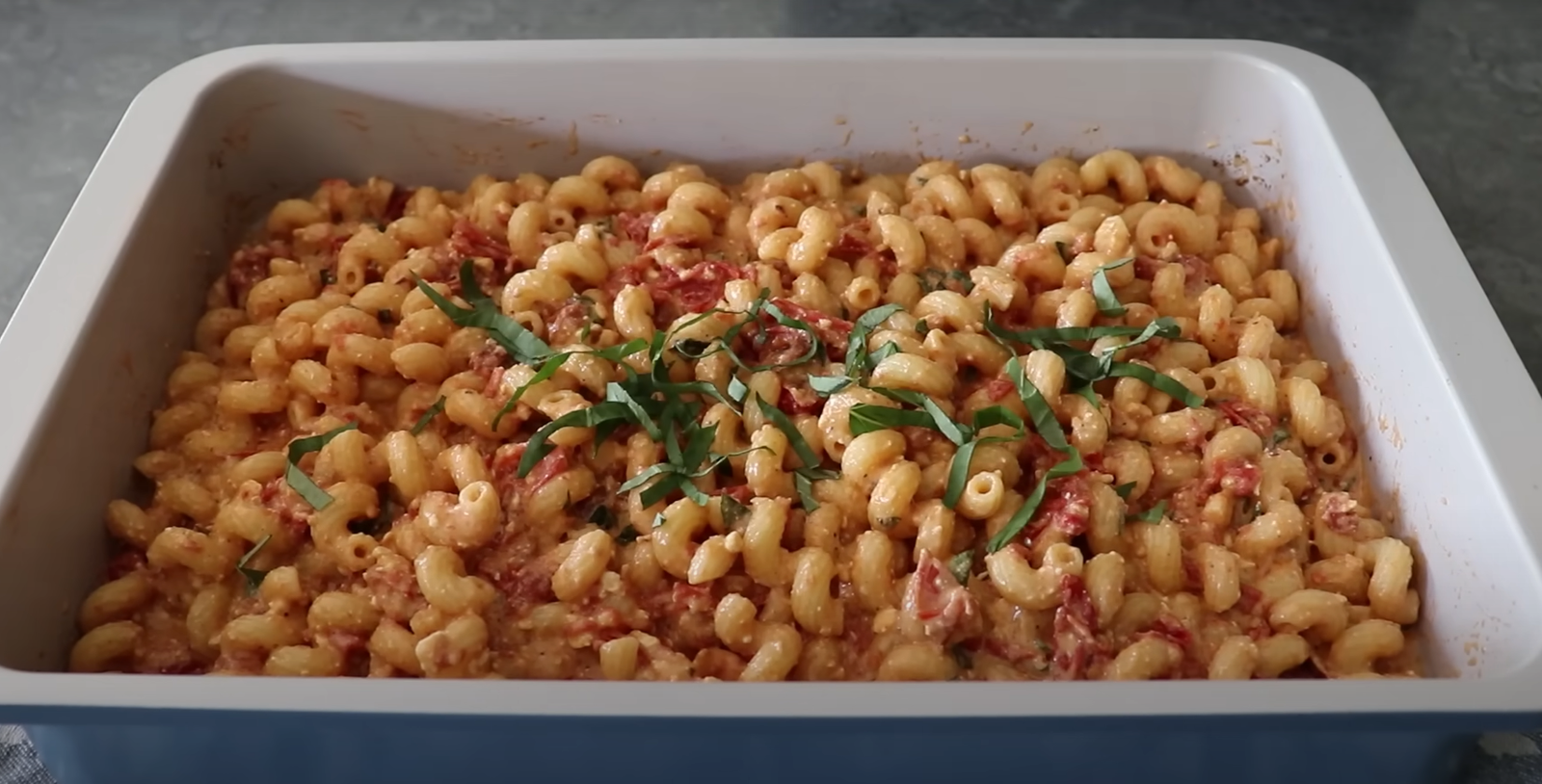 Viral Baked Feta Tomato Pasta